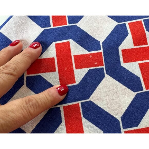 Vintage 70s flat / top sheet, red white blue geometric shapes, Sears, twin size - Picture 8 of 9